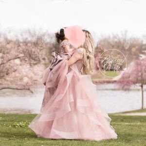 Design Mommy and Daughter Matching Dresses Sets of 2 dresses